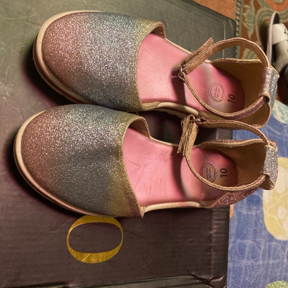 Girls glitter dress shoes